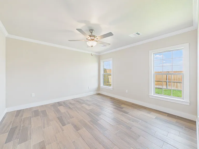 9770 Elite St — Photo 10