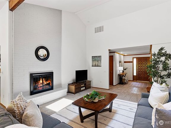 3rd image of 903 30th Street NW #3B