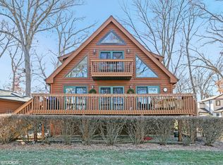 2715 Apache Trl, Mchenry, IL