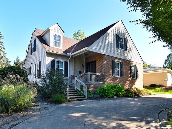 2nd image of 21011 Shelburne Rd