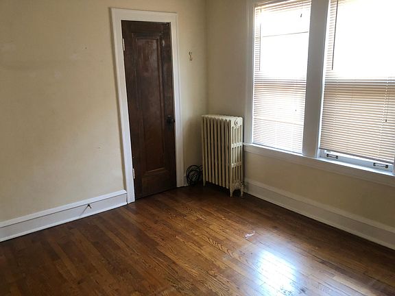 3rd image of 5457 N Lynch Ave Floor 2