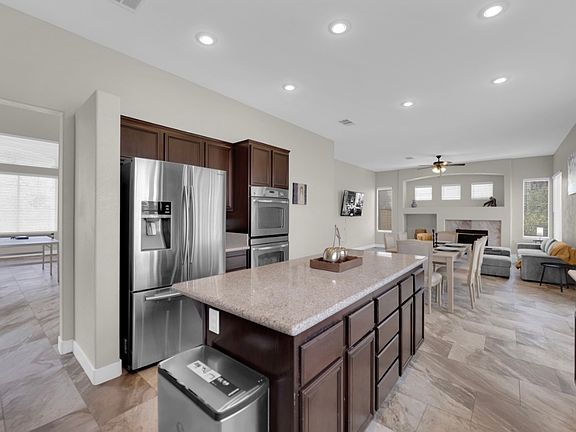 5th image of 8944 Campanella St