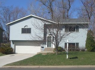 516 3rd Ave NW, New Brighton, MN 55112
