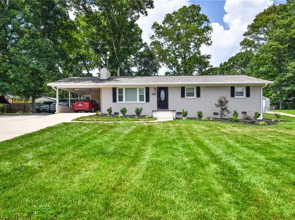 155 Shady Ln, Winston Salem, NC 27107