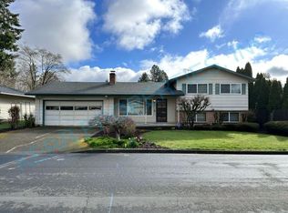 12106 SE Juniper St, Portland, OR 97222