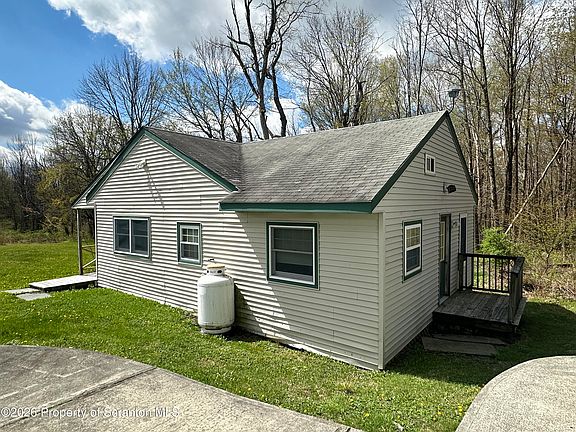 3rd image of 377 Shafer Rd