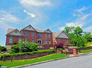 157 N Fairwood Ave, Sinking Spring, PA 19608