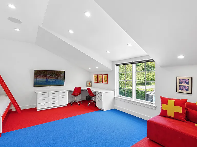202 Halsey St — Photo 20