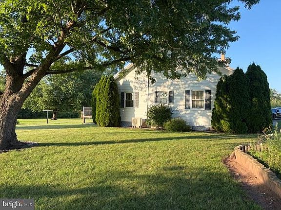 2nd image of 55 Zeigler Mill Rd
