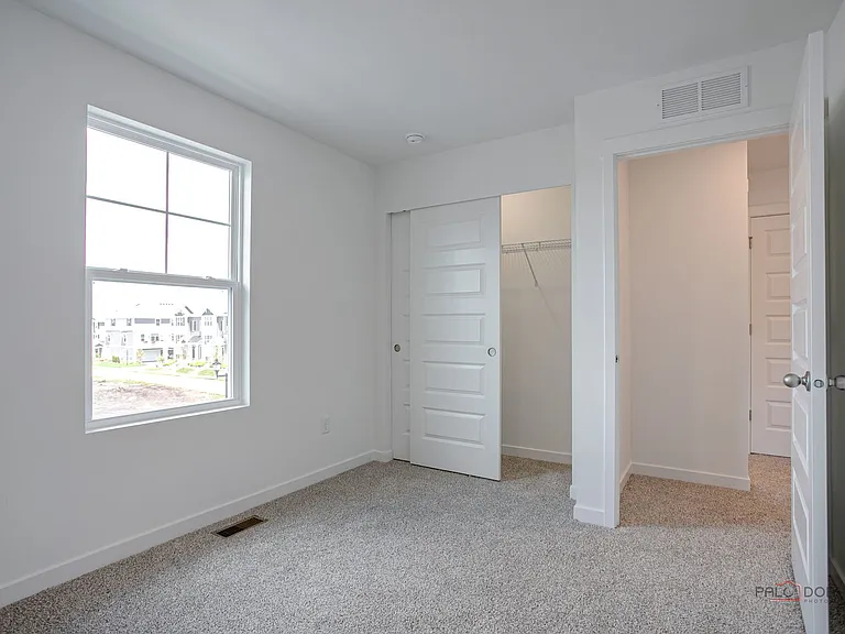 541 Yosemite Way — Photo 16