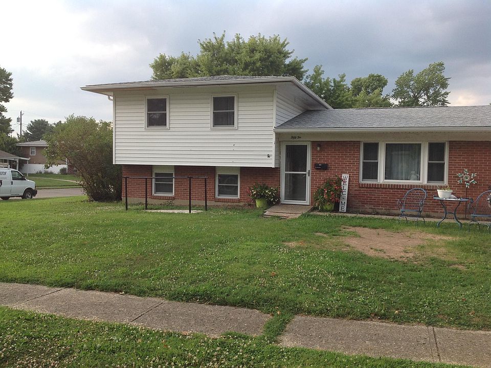 2nd image of 52 Fieldpoint Rd