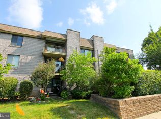 195 Southwark Ct, Holland, PA 18966