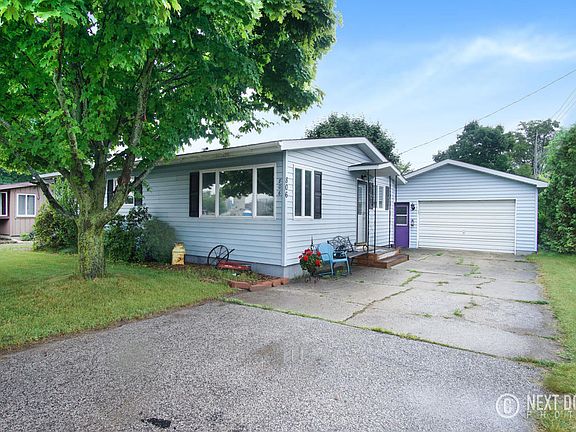 2nd image of 806 N Staffon St