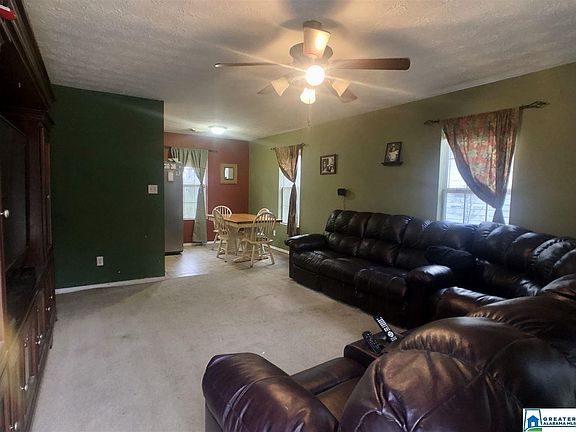 2nd image of 405 Reservoir St