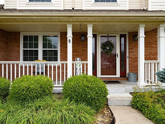 4th image of 526 Hollowell Pl