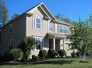 2532 Crestview Woods Dr, Newark, OH 43055