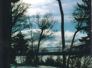 7937 Indian Garden Rd, Petoskey, MI 49770