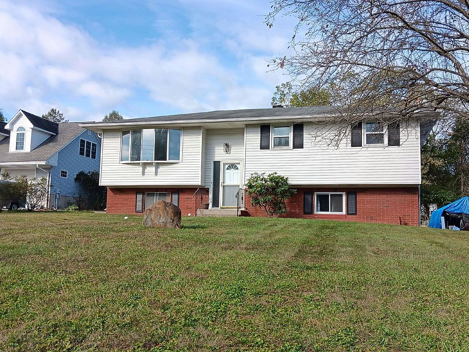 1st image of 813 Bangor Rd