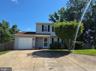 904 Finch Dr, Landover, MD 20785