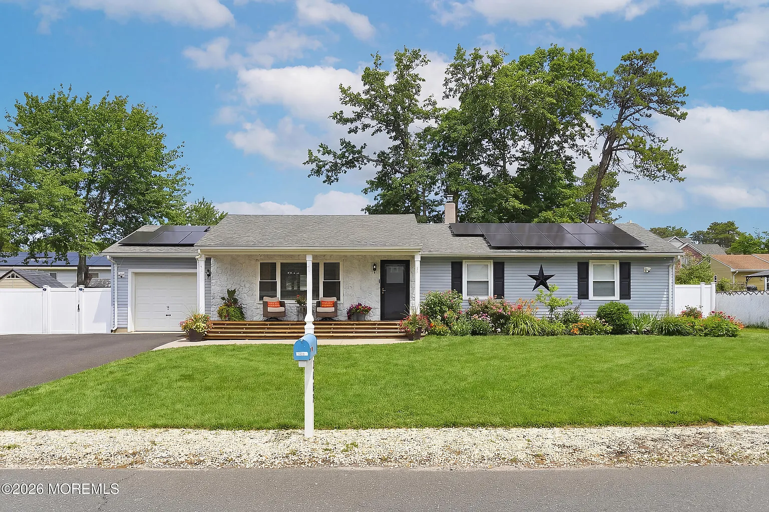 1409 Broadway Boulevard photo 1
