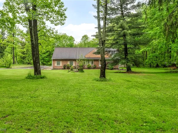 13443 Lakewood Dr, Chesterland, OH 44026