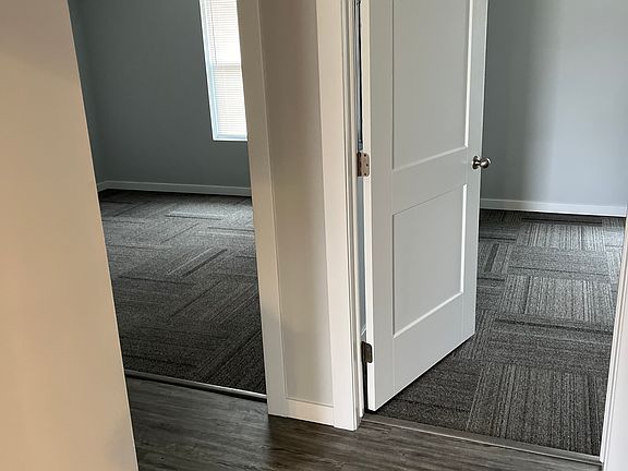 3rd image of 6122 N Hydraulic Ave #6122