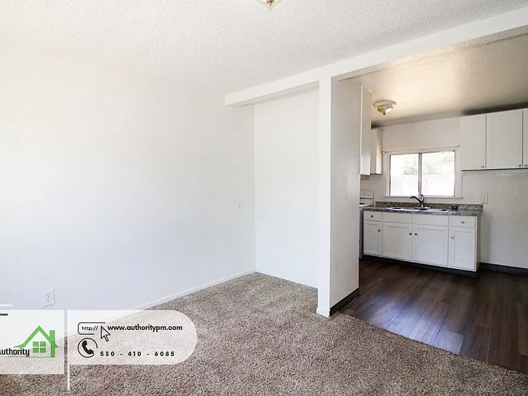 5410 Happy Valley Rd #3 — Photo 4