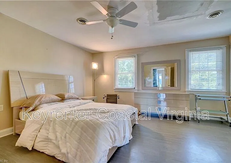 108 Commerce St — Photo 11