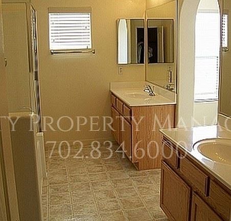 5th image of 9181 Spumante Ave