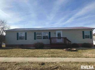 113 S Meadow Ridge Ln, Jacksonville, IL 62650