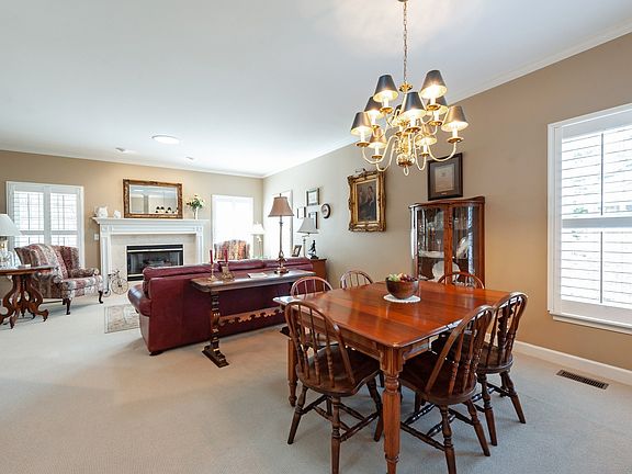 5th image of 1476 White Oak Ln