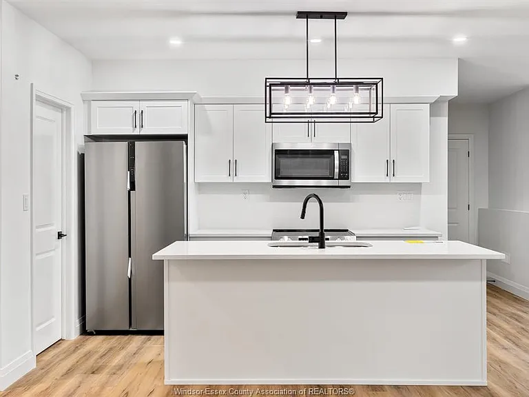 154 McLellan Ave #B — Photo 7