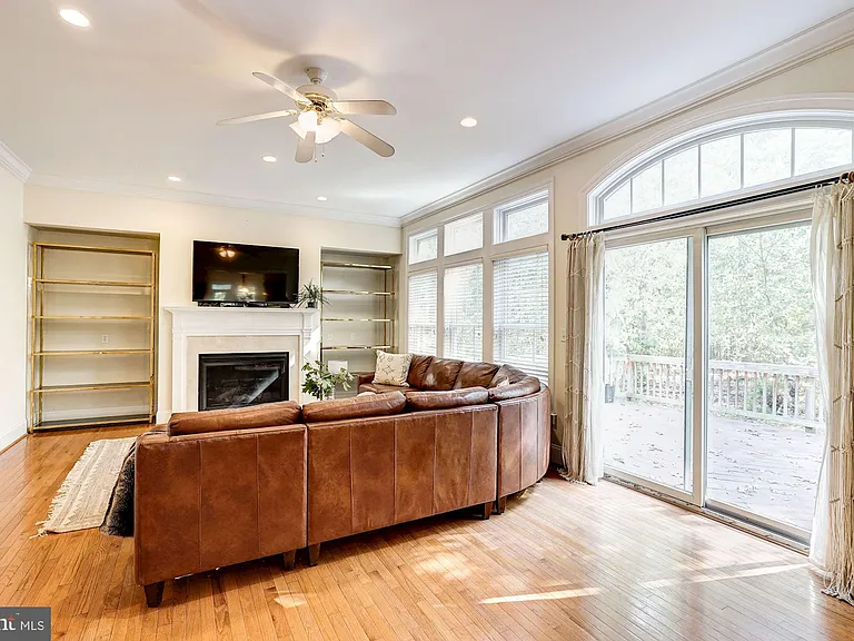 8105 Maya Ct — Photo 21