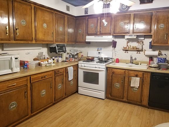 5th image of 235 Waterman Dr