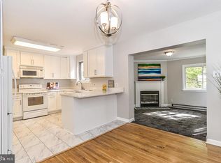 8705 Cromwell Dr, Springfield, VA 22151