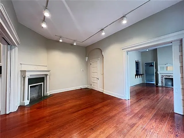 2 bed, 1.0 bath, 1500 sqft, $2,500 — Photo 4