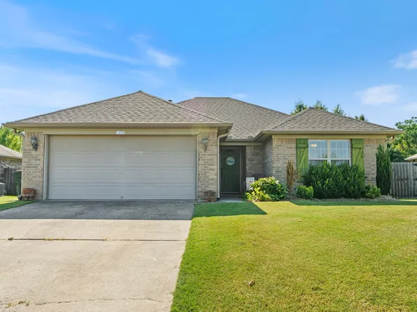 1455 Maddox Dr, Conway, AR 72032