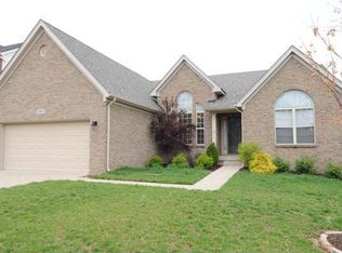 10511 Providence Dr, Louisville, KY 40291