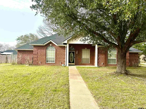 807 Brownwood Cir, Lindale, TX 75771