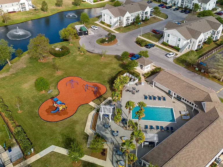 Stanford Pointe — Photo 11