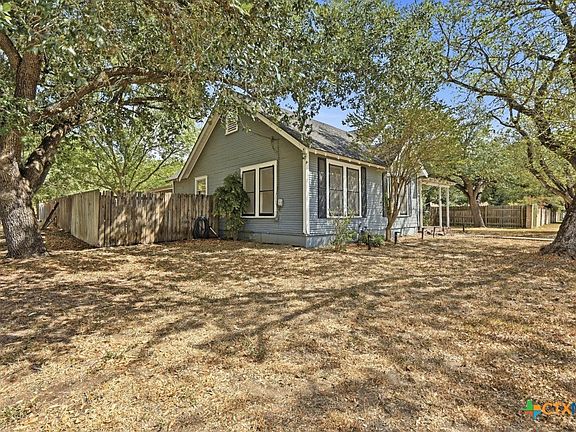 5th image of 505 E Houston St