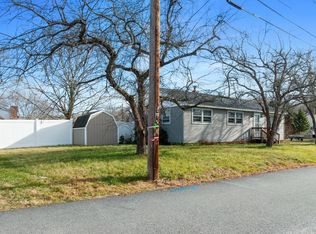 26 3rd St, Somersworth, NH 03878
