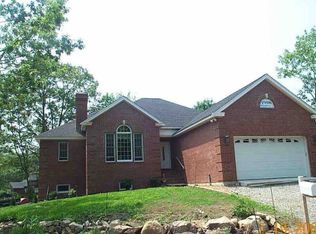 11 Hillside Rd, Gloucester, MA 01930