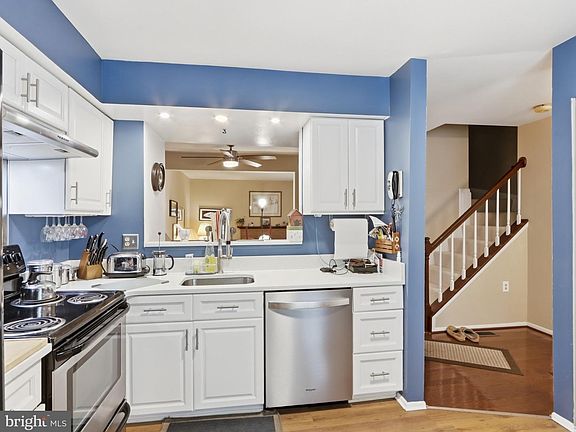 3rd image of 3008 N Branch Ln