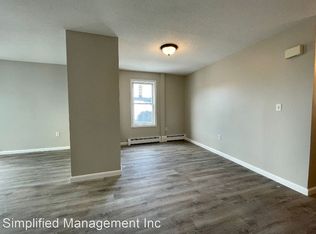 171 Fletcher St #C, Lowell, MA 01854