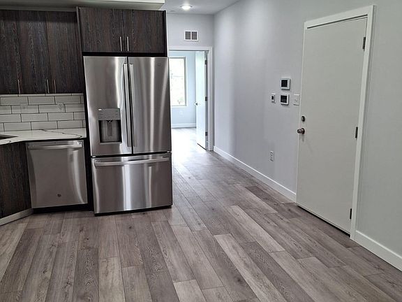2nd image of 514 W Susquehanna Ave #2