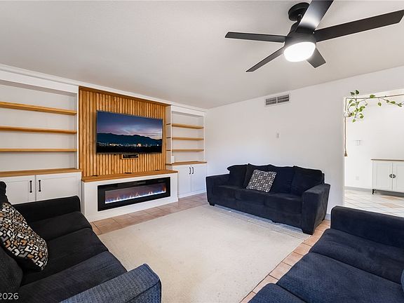 2nd image of 3483 Victory Ave