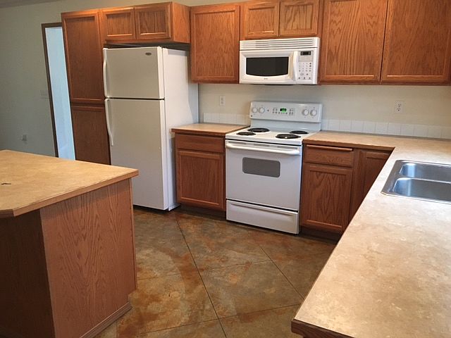 1st image of 1427 W Euclid Ave