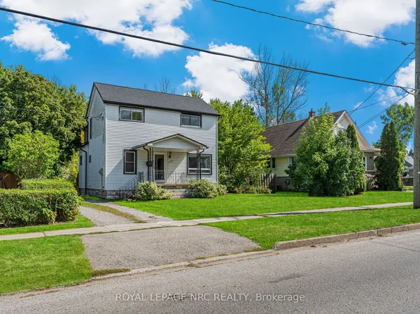 192 Central Ave, Fort Erie, ON L2A 3S7