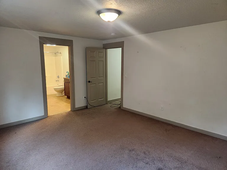 18928 River Woods Dr — Photo 16